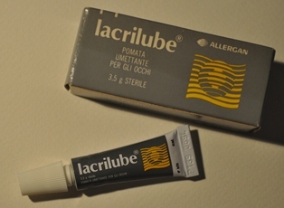 LACRILUBE 42,5% PARAFFINA LIQUIDA + 57,3% VASELINA BIANCA UNGUENTO OFTALMICO